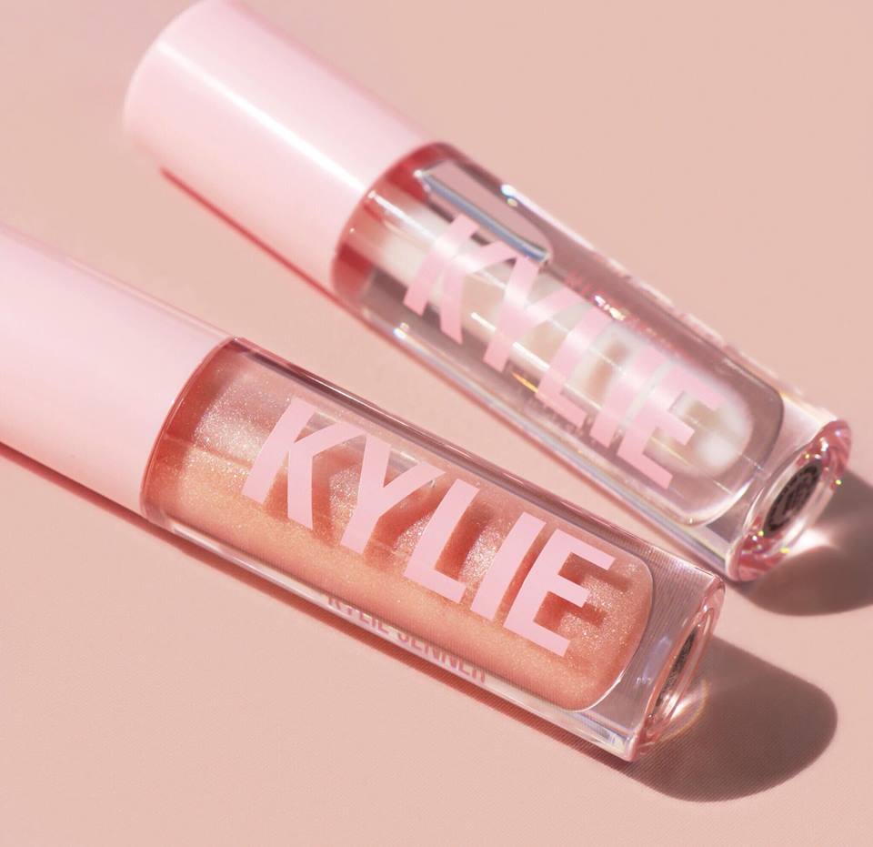 Begrænsning blive imponeret Faciliteter Kylie Jenner's Makeup Line Made Her a Billionaire. But Did You Know It's  Made in USA? - Alliance for American Manufacturing