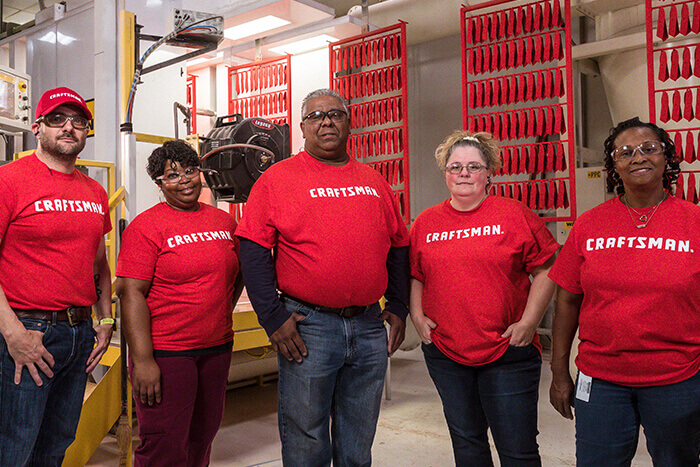 https://www.americanmanufacturing.org/wp-content/uploads/2019/05/craftsman_workers.jpg