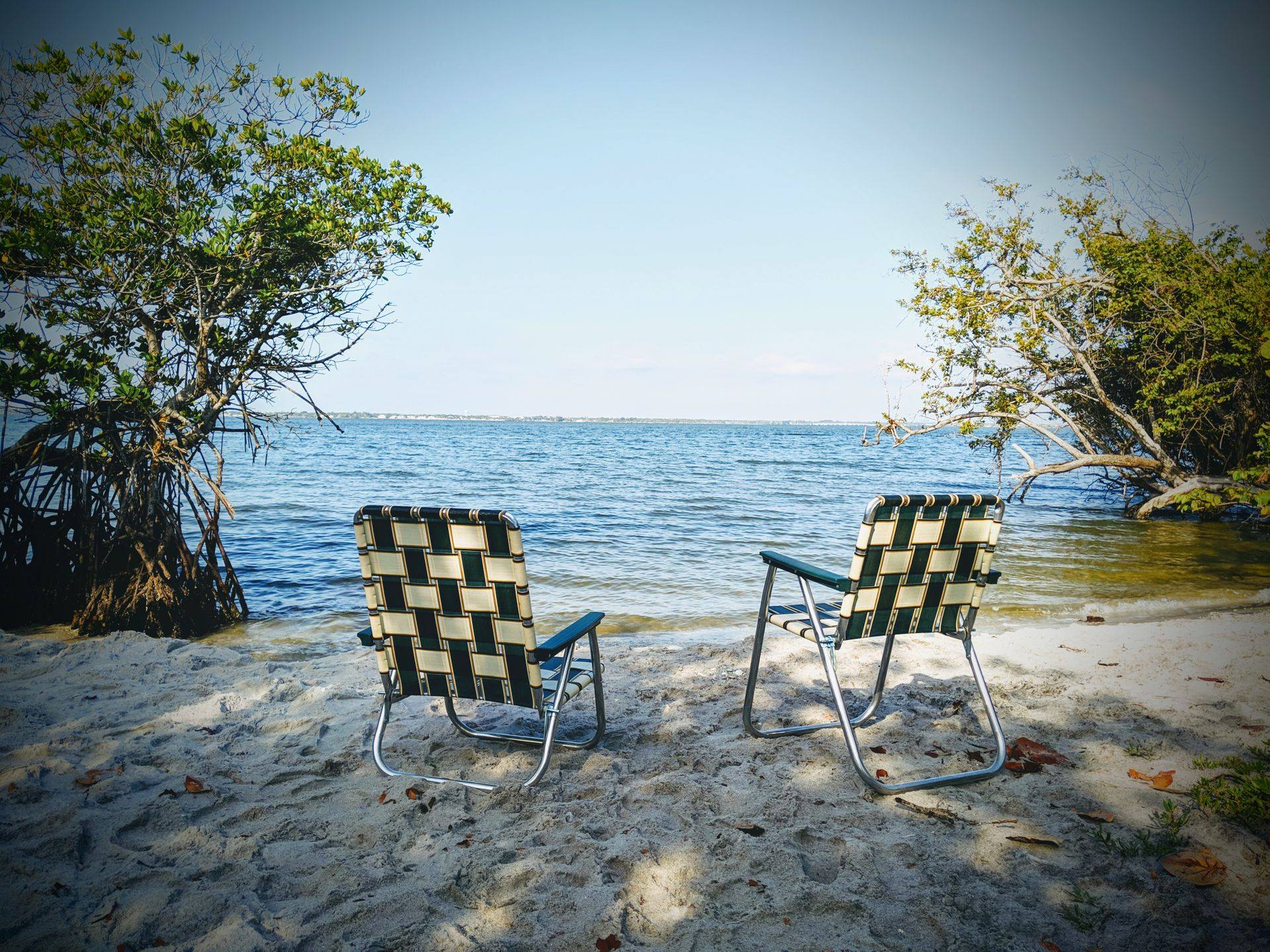 These American-Made Lawn Chairs Have an Old School Flair - Alliance for