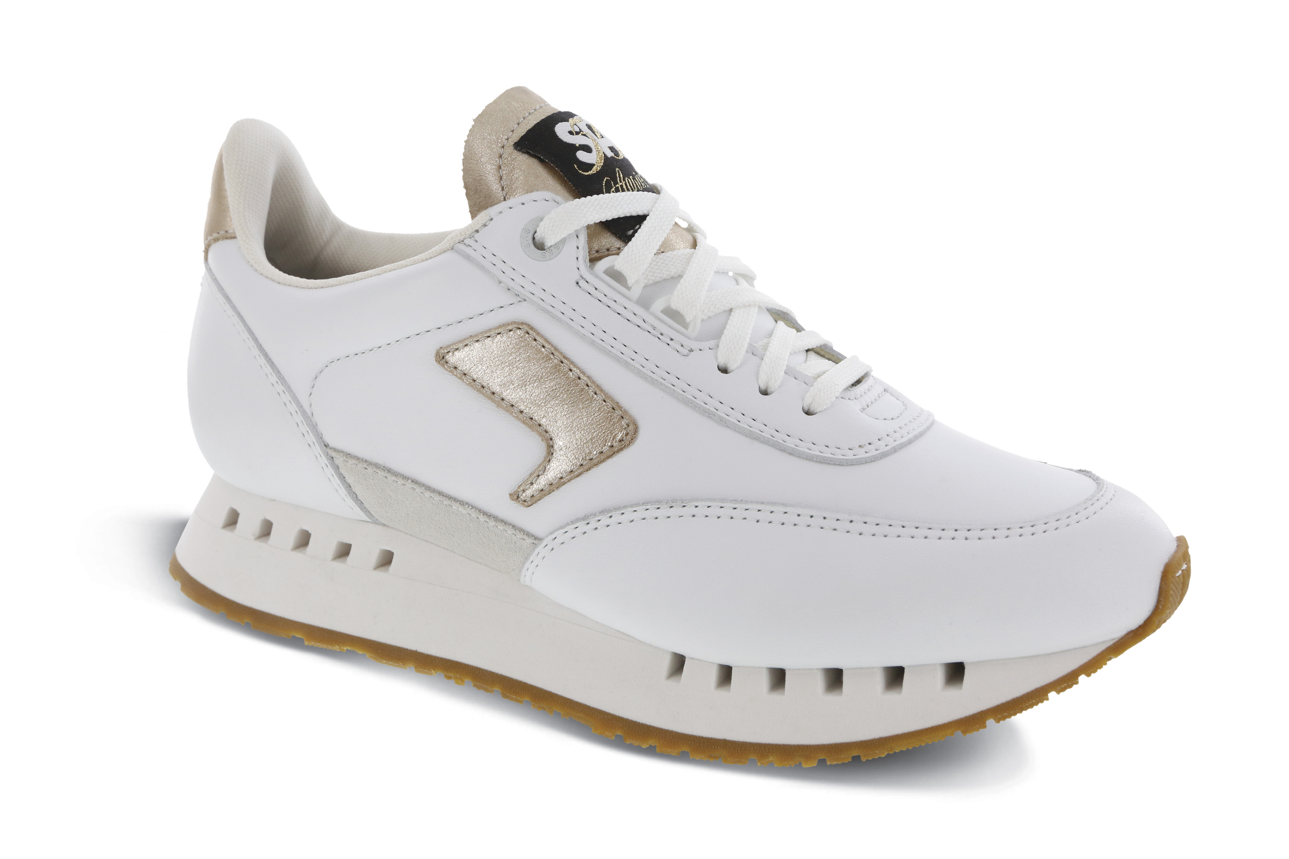 A Texas-Made Shoe that Walks Between Style and Comfort