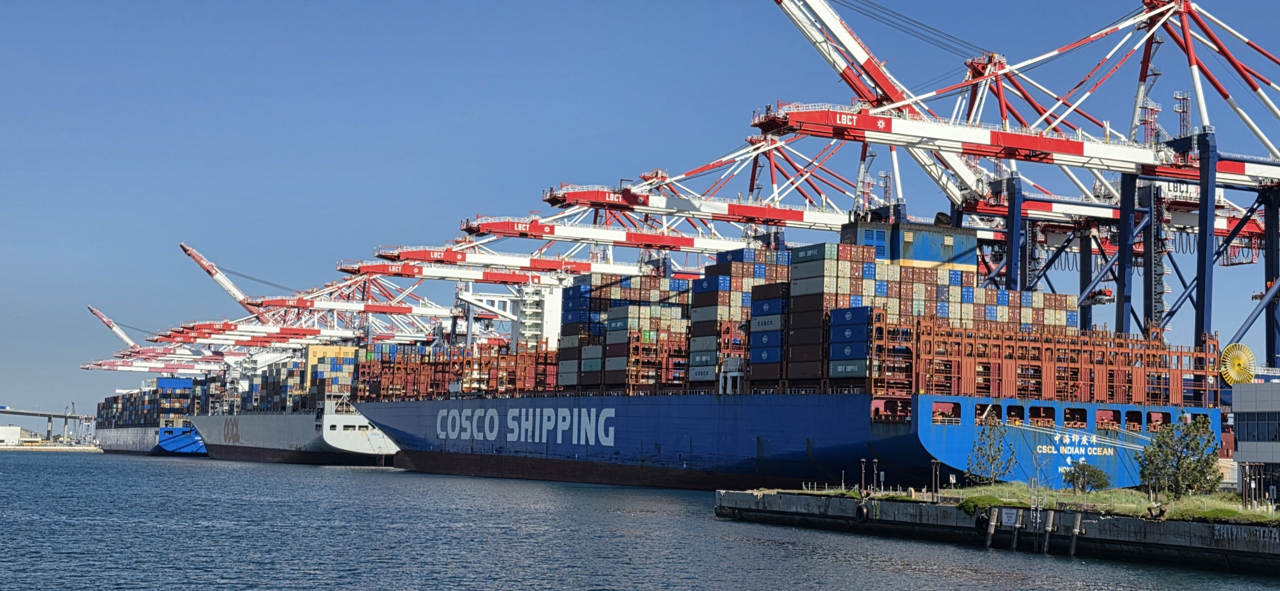 A Look Inside One of America’s Busiest Ports
